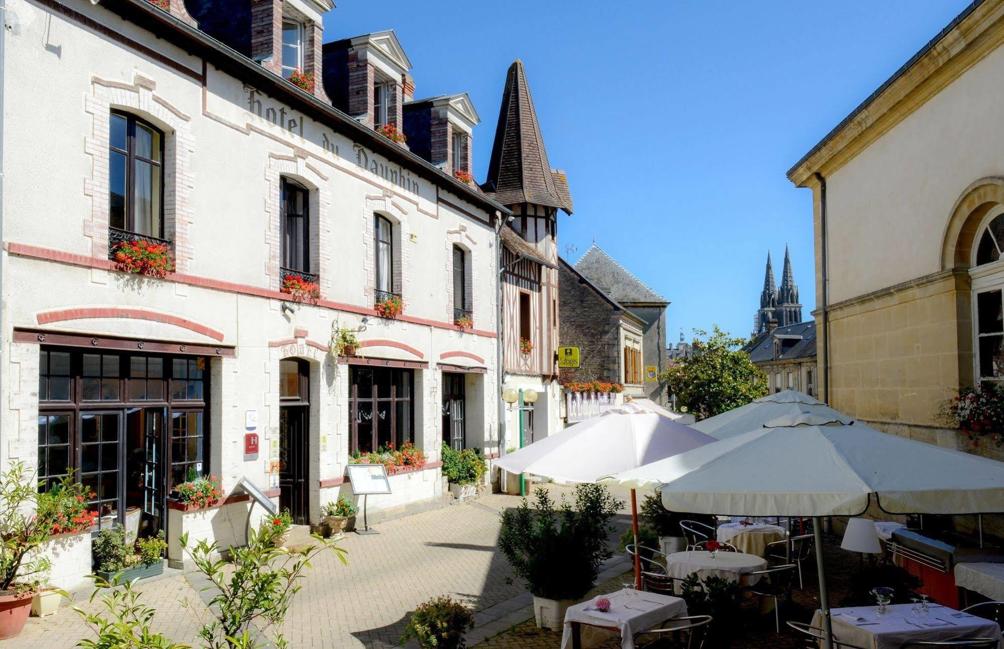 Logis Hotel Et Restaurant Du Dauphin Sees Luaran gambar