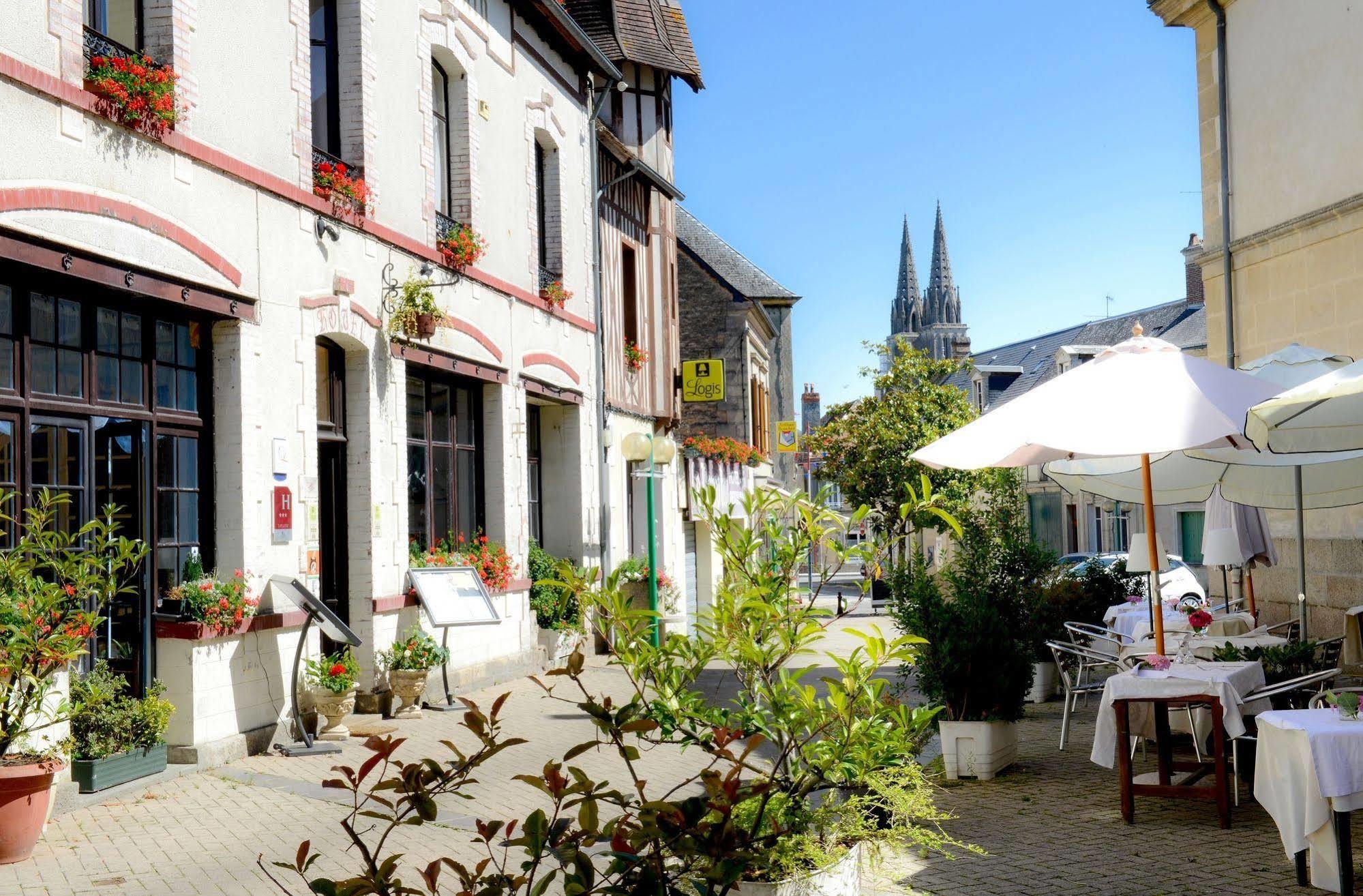 Logis Hotel Et Restaurant Du Dauphin Sees Luaran gambar